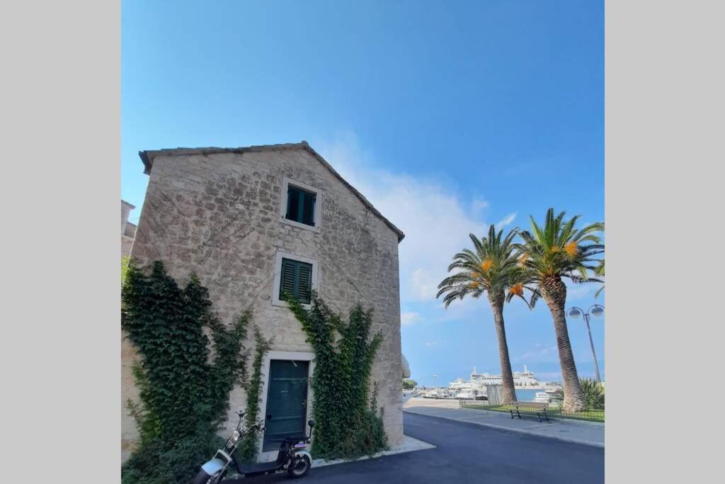 Giovanna - Spacious Lovely Apartment Supetar Exterior foto